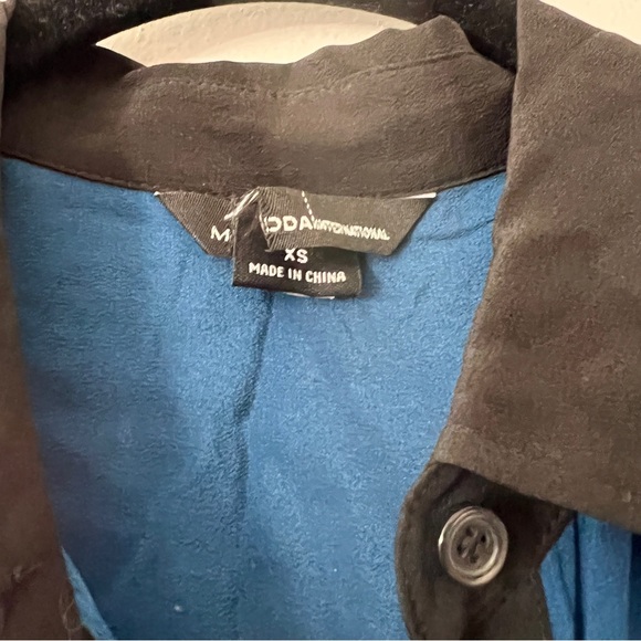 VS Moda International Blue Silk Button Down Blouse XS - Picture 5 of 6